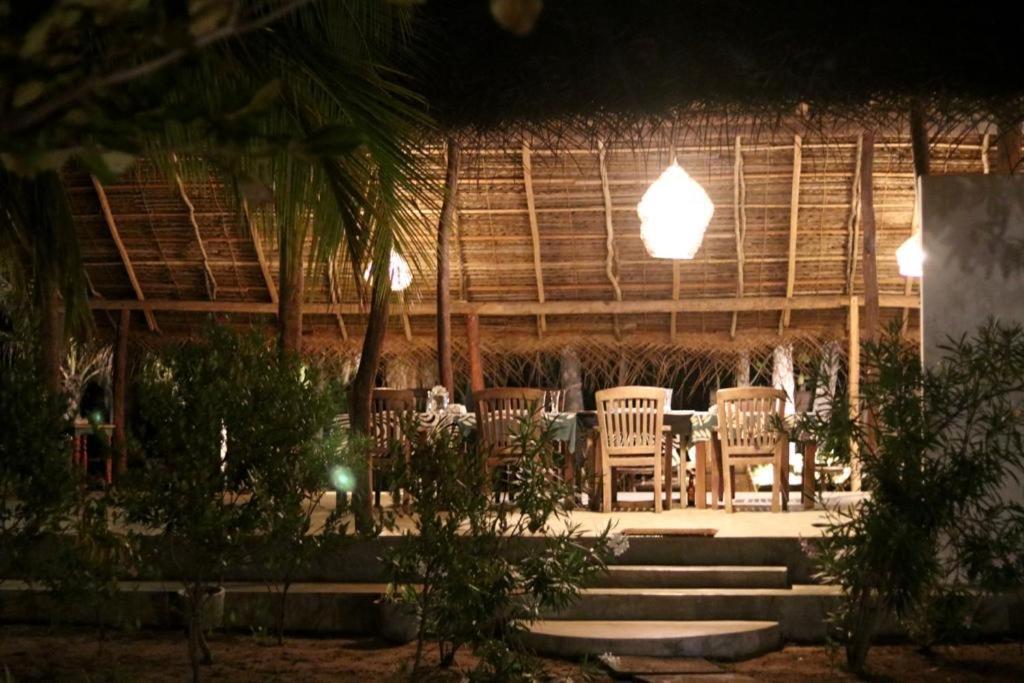 Anawasal Hotel Kalpitiya Exterior photo