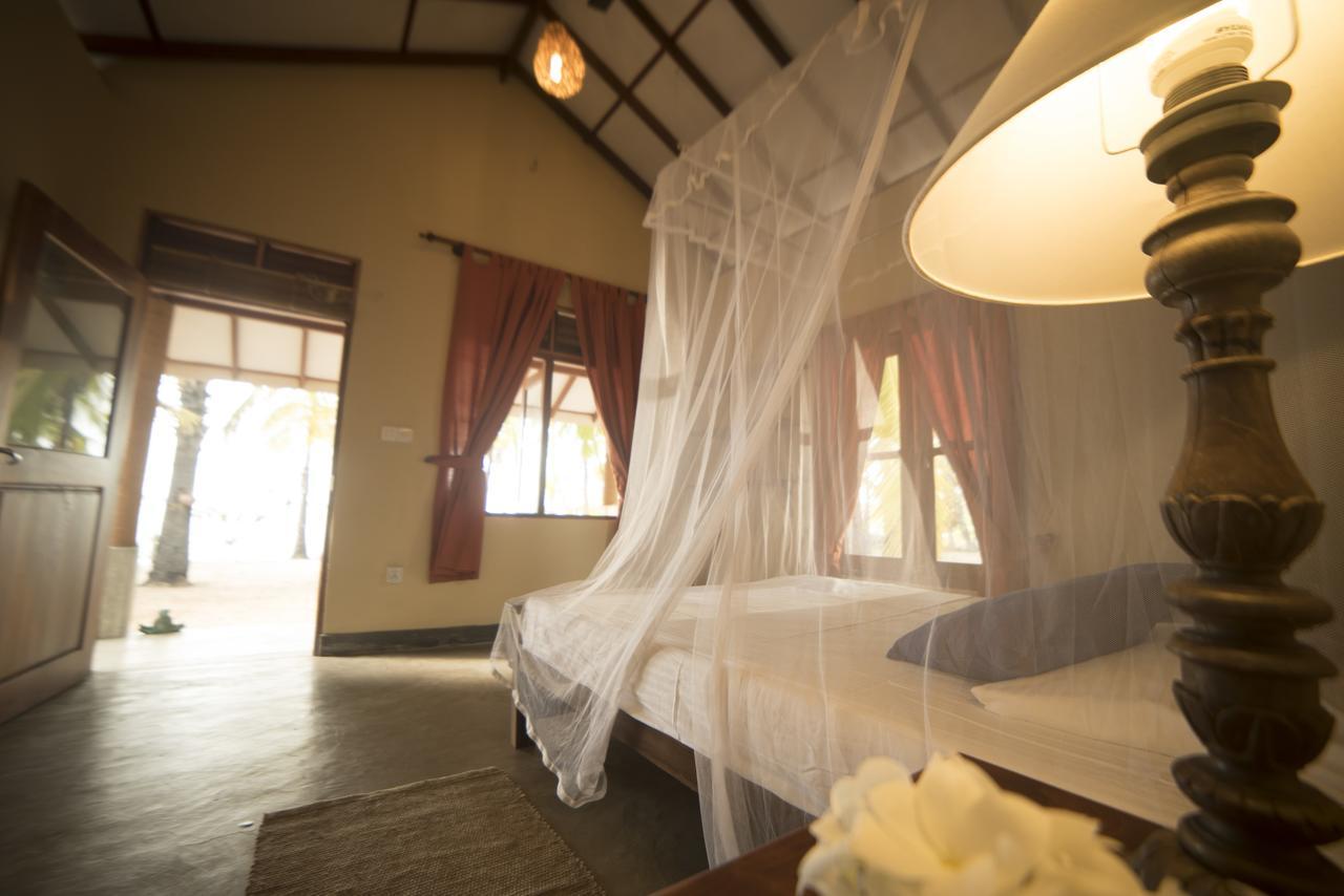 Anawasal Hotel Kalpitiya Exterior photo