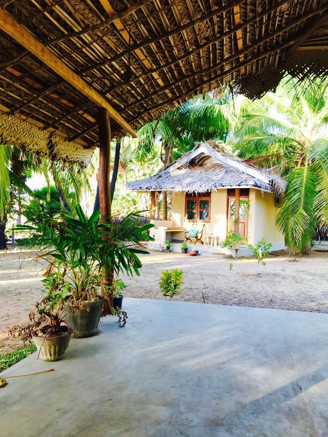 Anawasal Hotel Kalpitiya Exterior photo