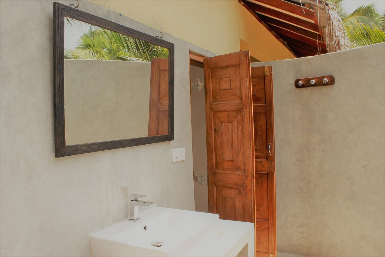 Anawasal Hotel Kalpitiya Exterior photo