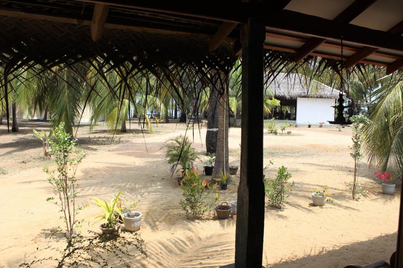 Anawasal Hotel Kalpitiya Exterior photo